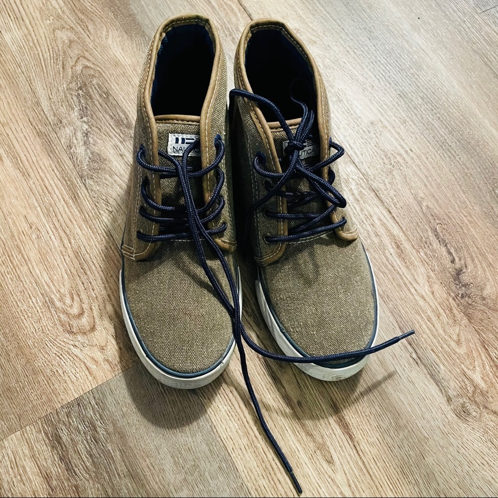 Nautica Shoes - Picture 3 of 9